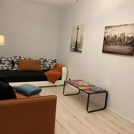 Erts Dzivoklis Pasa Rigas Centra Ideala Vieta ريغا