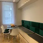 Erts Dzivoklis Pasa Rigas Centra Ideala Vieta Апартаменти *
